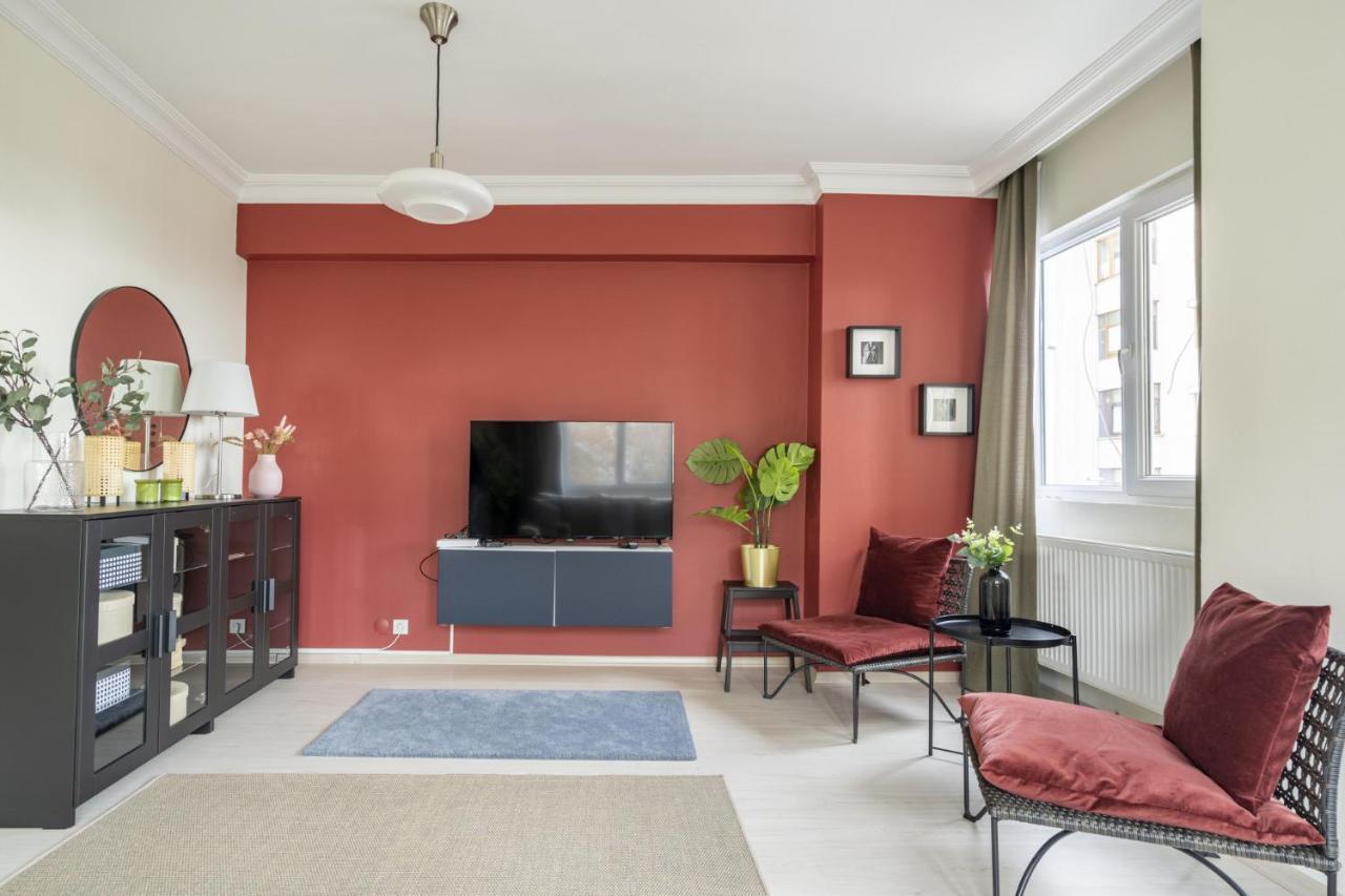 Modern Flat With Balcony On Bagdat Street Apartment Istanbul Ngoại thất bức ảnh