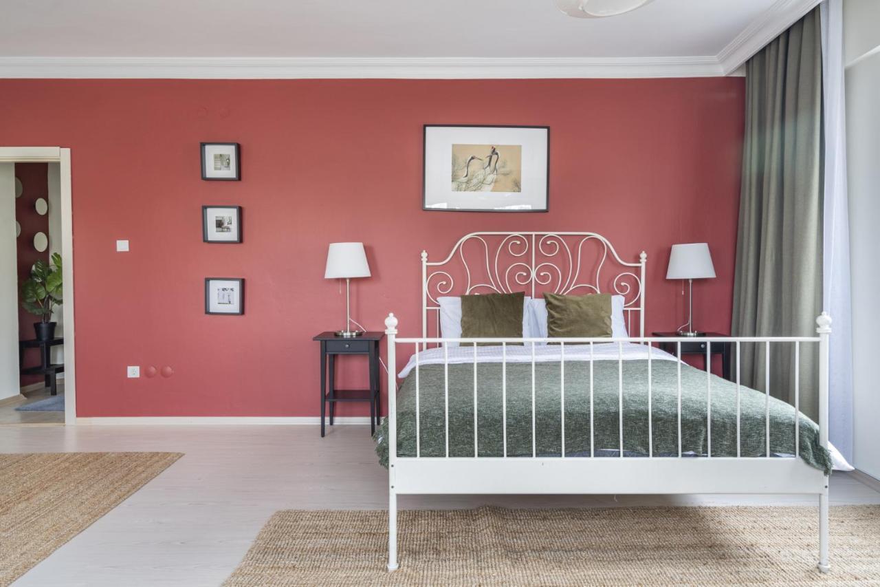 Modern Flat With Balcony On Bagdat Street Apartment Istanbul Ngoại thất bức ảnh