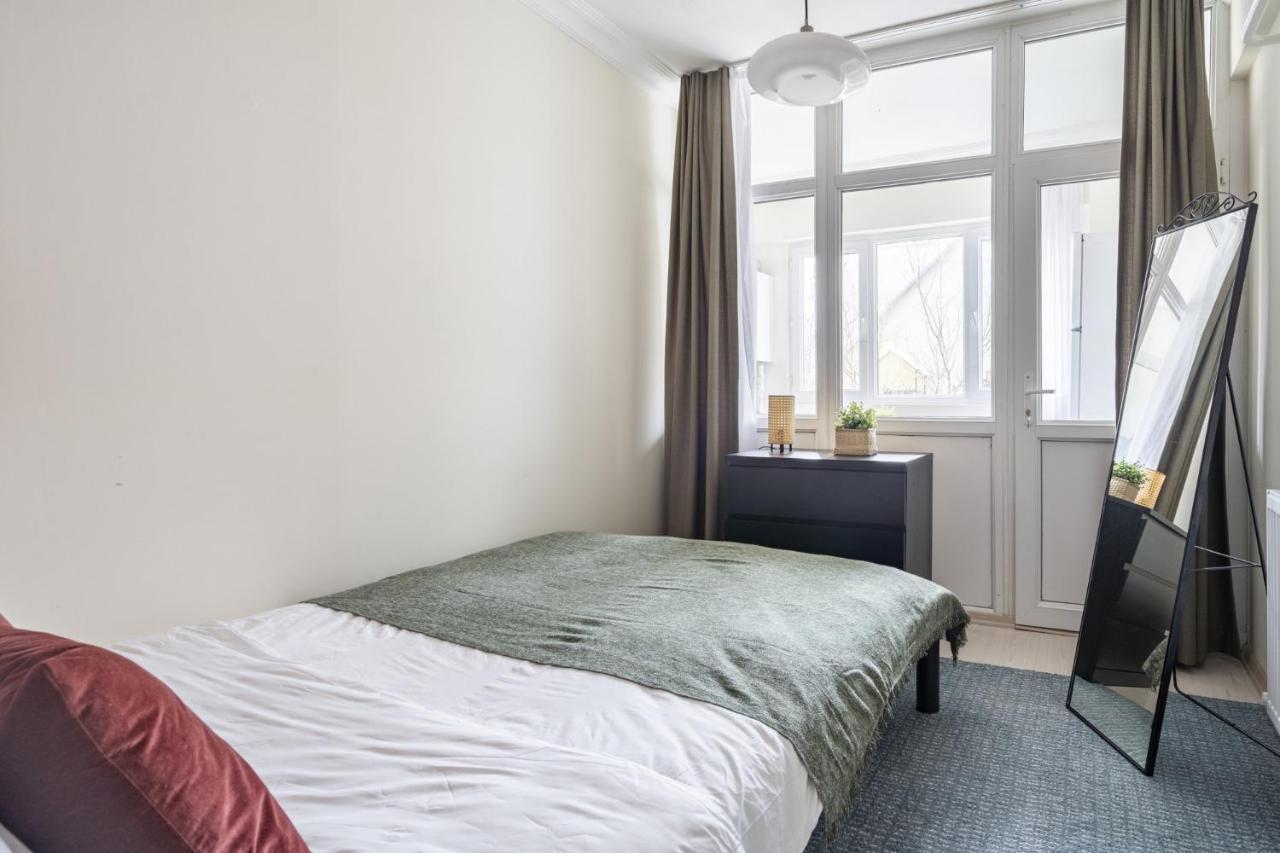 Modern Flat With Balcony On Bagdat Street Apartment Istanbul Ngoại thất bức ảnh